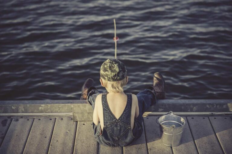 6 Expert Tips to Follow while on Fishing Adventure