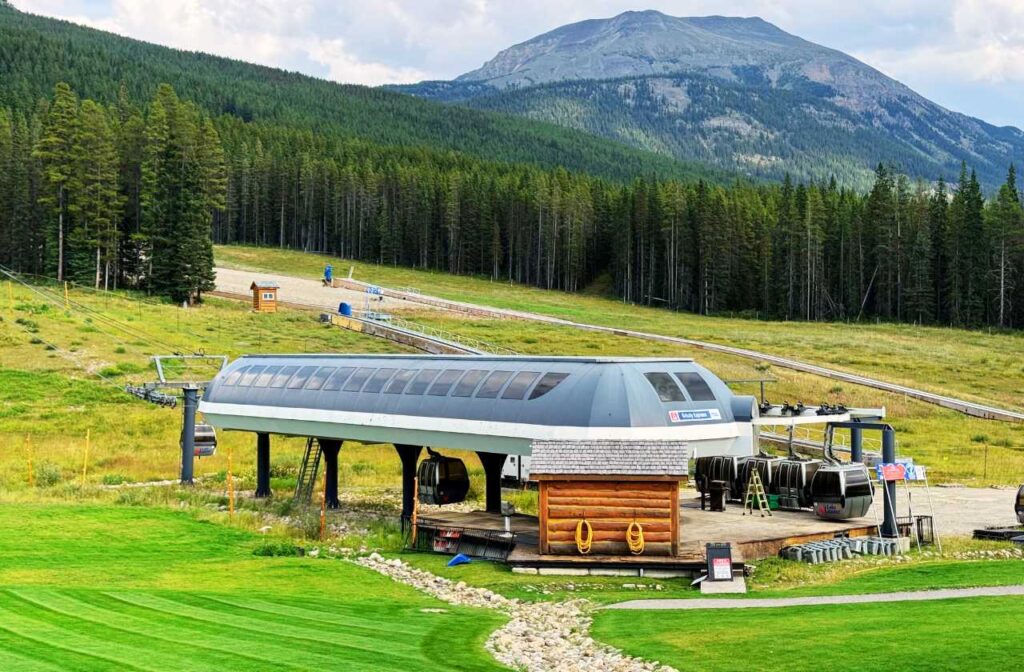 Lake Louise Gandola Start Point