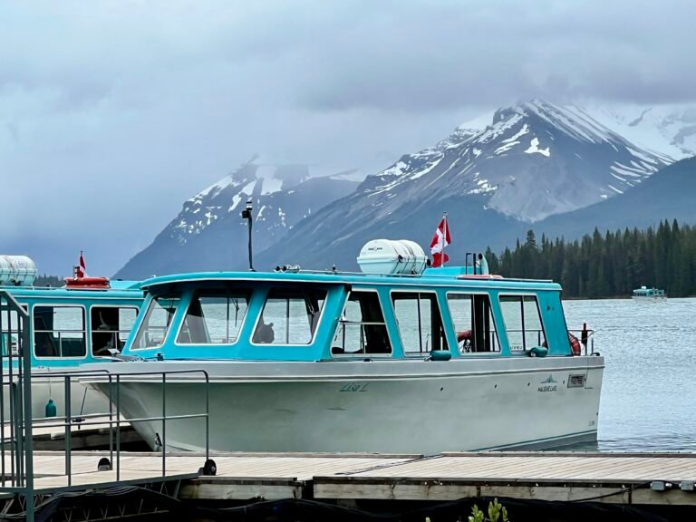 Maligne Lake Cruise